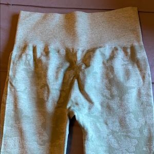 Gymshark leggings barely worn